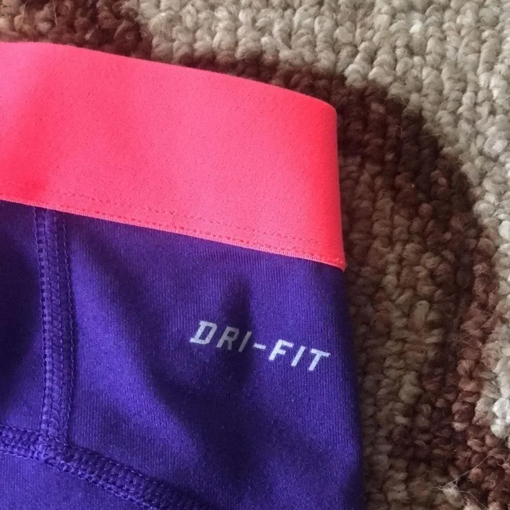 EUC NIKE PRO LEGGINGS SIZE LARGE DRI FIT